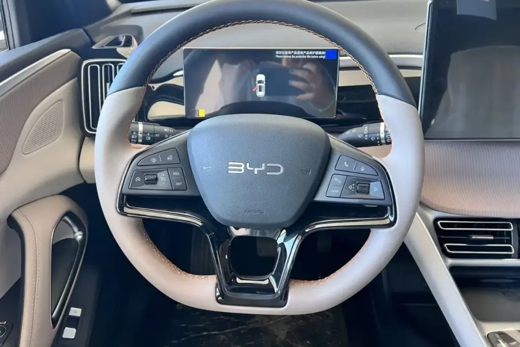 Song Pro 2027 ganha motor 1.5 preparado para etanol, visual Dragon Face redesenhado e produção em Camaçari, com fabricação em escala maior prevista até o fim de 2026