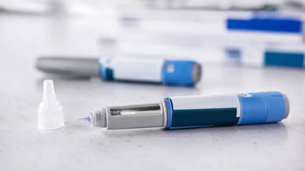 Anvisa aprova cinco novas canetas de semaglutida em decisão que amplia as opções para tratamento do diabetes tipo 2 e obesidade; veja quais medicamentos foram liberados, como ocorreu a avaliação técnica e por que o número de registros está crescendo Anvisa aprova cinco novas canetas de semaglutida em decisão que amplia as opções para tratamento do diabetes tipo 2 e obesidade; veja quais medicamentos foram liberados, como ocorreu a avaliação técnica e por que o número de registros está crescendo