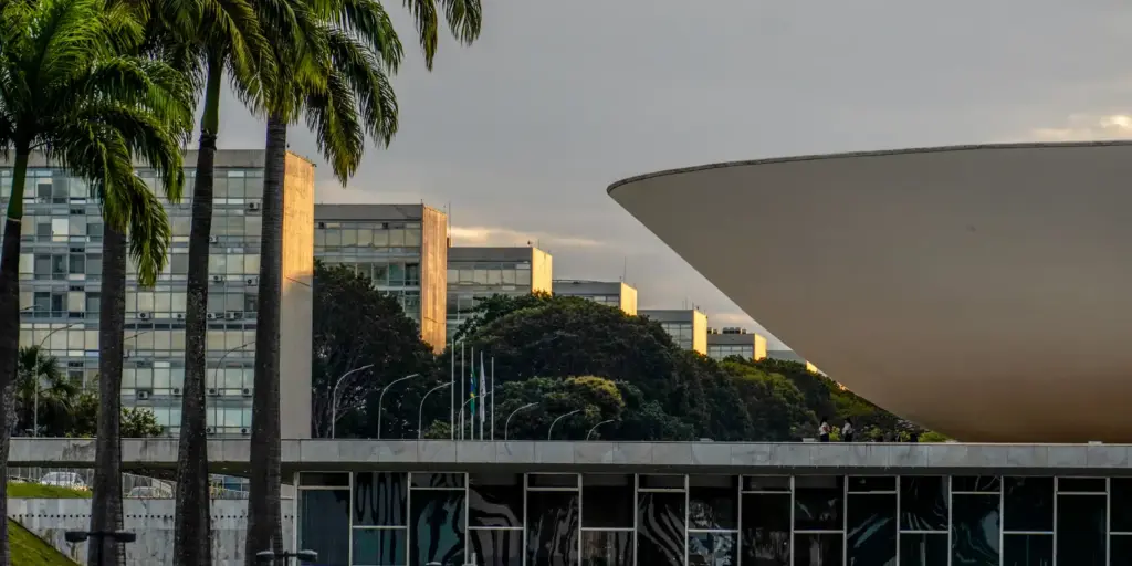 Dino propõe ampliar responsabilização de parlamentares por emendas Dino propõe ampliar responsabilização de parlamentares por emendas