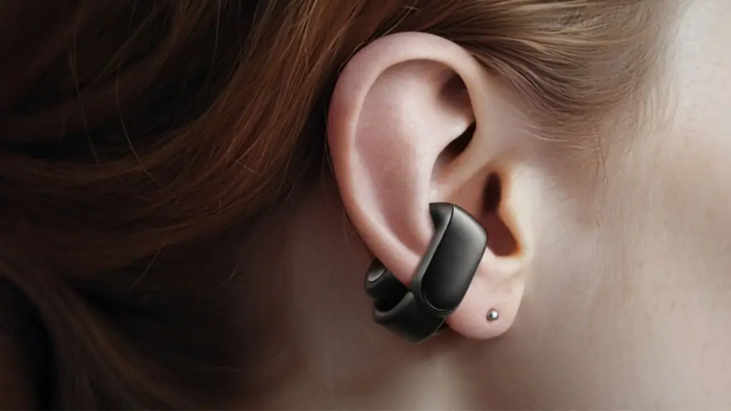 Adeus fone enfiado no ouvido: Bose lança fone em formato de brinco que não tampam a orelha, entregam som privado por OpenAudio e deixam você ouvir música sem se desligar do mundo
