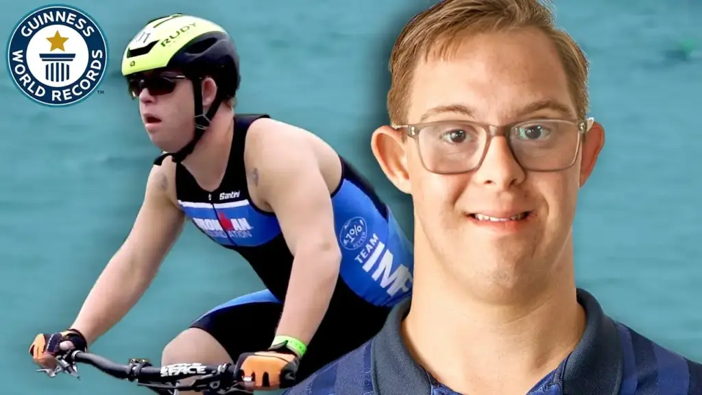 Jovem com síndrome de Down passou por cirurgia cardíaca aos 5 meses, precisou de andador aos 3 anos, nadou 3,8 km, pedalou 180 km, correu uma maratona e virou o primeiro do mundo a completar um Ironman em 16h46