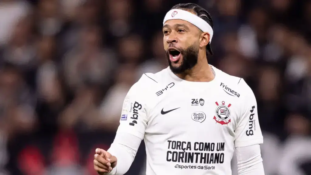 Memphis pede contrato de três anos por renovação, e Corinthians avalia Memphis pede contrato de três anos por renovação, e Corinthians avalia