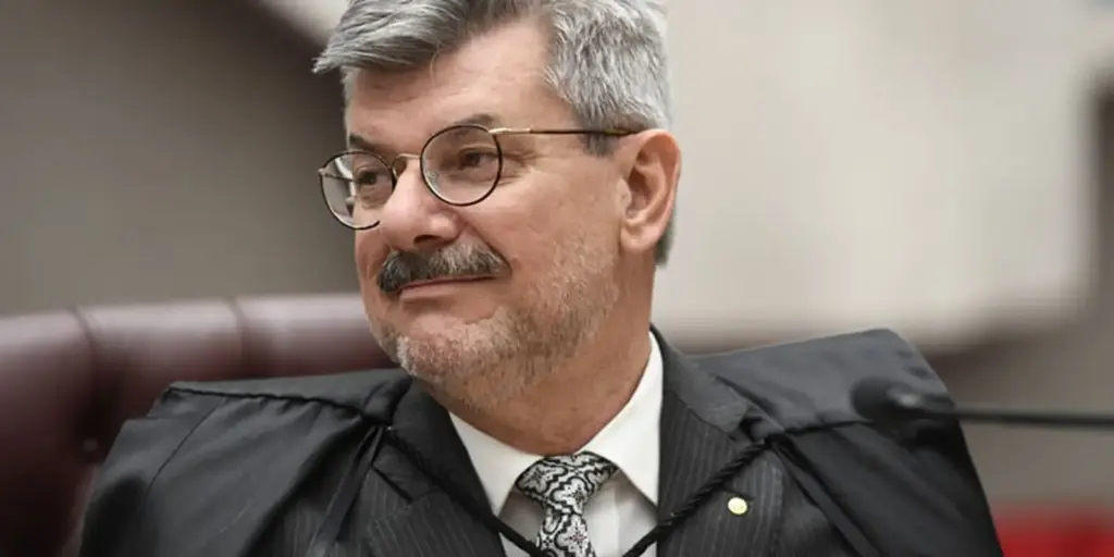 Ministro do STJ é incluído em investigação sobre venda de sentenças Ministro do STJ é incluído em investigação sobre venda de sentenças