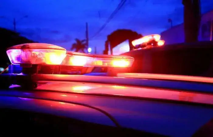 Flagrado por Seguranças: Polícia prende suspeito com saco cheio de bebidas em estabelecimento de Cruzeiro do Sul Flagrado por Seguranças: Polícia prende suspeito com saco cheio de bebidas em estabelecimento de Cruzeiro do Sul