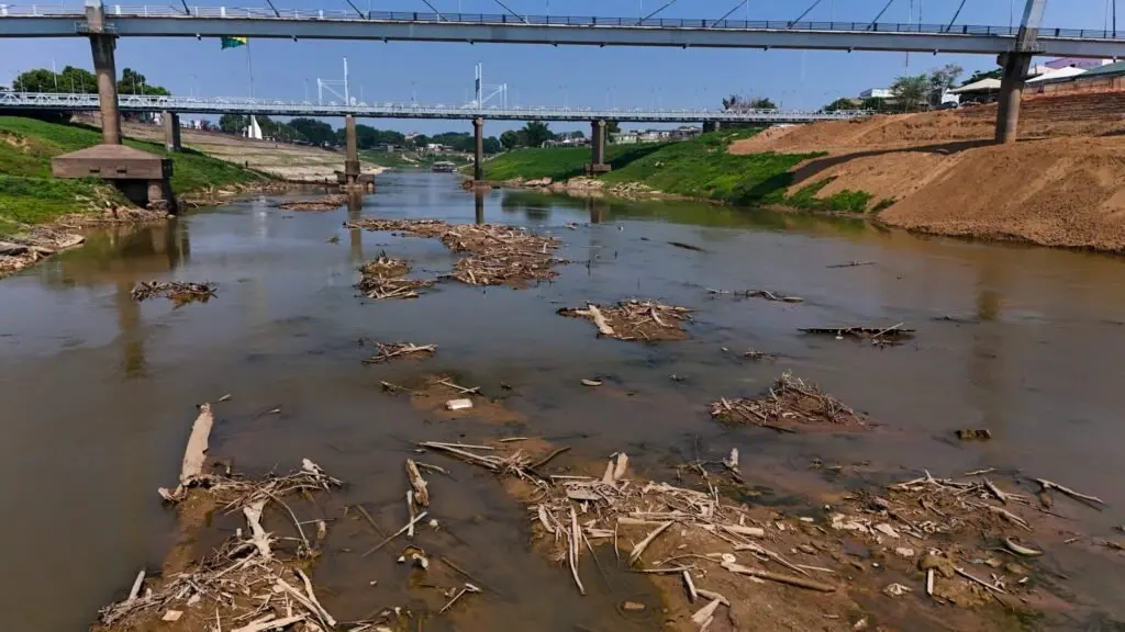 Rio Acre marca 2 metros e não registra chuva nas últimas 24 horas Rio Acre marca 2 metros e não registra chuva nas últimas 24 horas