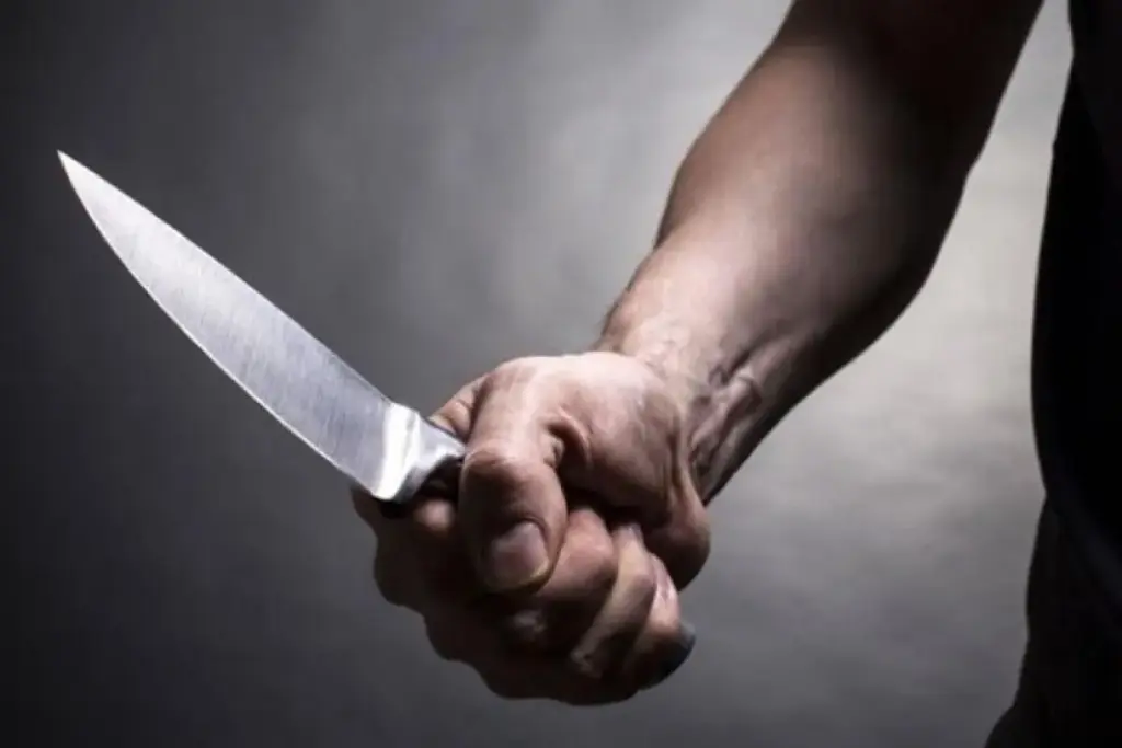 Homem é preso após ameaçar esposa com faca em Cruzeiro do Sul