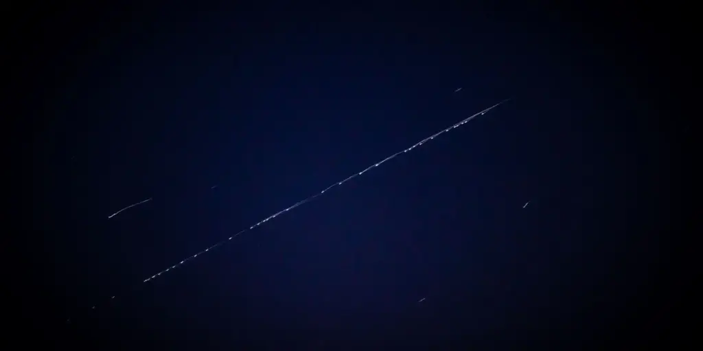 Proliferação de satélites põe em risco observações astronômicas