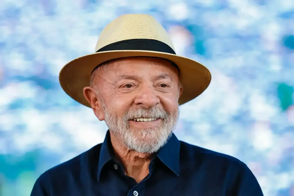 Lula declara patrimônio de R$ 4,7 mi ao TSE; valor é 35% menor que em 2022 Lula declara patrimônio de R$ 4,7 mi ao TSE; valor é 35% menor que em 2022