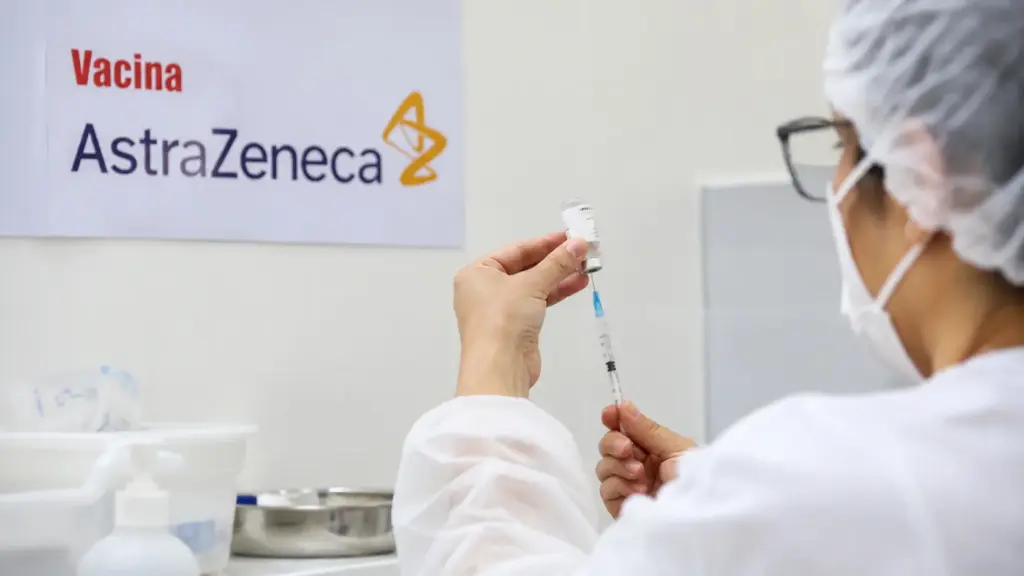 AstraZeneca e Bristol Myers Squibb discutem fusão de quase US$ 400 bilhões e operação pode criar gigante farmacêutica avaliada em cerca de R$ 2 trilhões