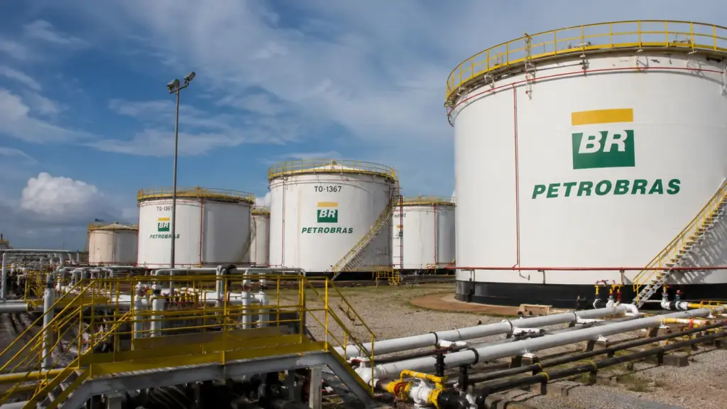 Petrobras encontra nova acumulação de gás a 1.251 metros de profundidade na Colômbia, perto de Sirius e Copoazu, e descoberta no poço Sandia-1 reforça potencial de uma área que já concentra sucessivos achados em águas profundas Petrobras encontra nova acumulação de gás a 1.251 metros de profundidade na Colômbia, perto de Sirius e Copoazu, e descoberta no poço Sandia-1 reforça potencial de uma área que já concentra sucessivos achados em águas profundas