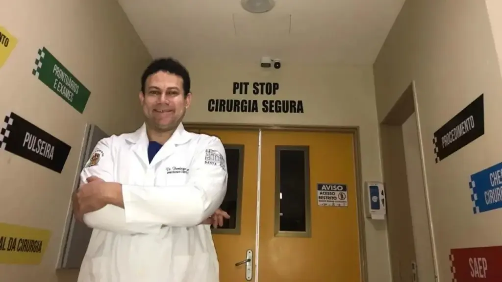 Depois de aprender a ler só aos 11 anos, dar aulas aos 15 para juntar dinheiro e virar morador de rua em Goiânia aos 20, maranhense trabalha enquanto cursa Direito e Engenharia Elétrica, insiste no sonho de infância e, aos 35, conquista o 26º lugar em Medicina na UFPA até se tornar ginecologista e obstetra no Pará