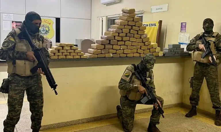 Após divergência com dados nacionais, Gefron confirma apreensão recorde de 2,17 toneladas de drogas no Acre Após divergência com dados nacionais, Gefron confirma apreensão recorde de 2,17 toneladas de drogas no Acre
