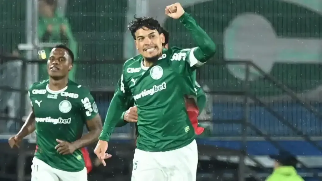 Gómez bate recorde, Palmeiras vence Cerro Porteño e avança na Libertadores