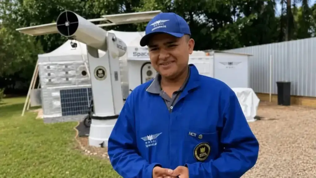 Aluno de escola pública do interior enfrenta poucas oportunidades na ciência, mantém rotina de 5 horas diárias de estudos e, aos 17 anos, chega ao 1º lugar no Maranhão e 49º no país em prêmio do MCTI Aluno de escola pública do interior enfrenta poucas oportunidades na ciência, mantém rotina de 5 horas diárias de estudos e, aos 17 anos, chega ao 1º lugar no Maranhão e 49º no país em prêmio do MCTI