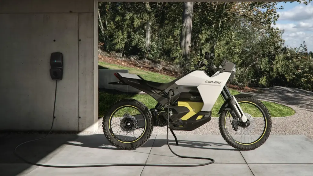 Adeus gasolina: Can-Am inova e surge com uma de suas primeiras motos elétricas full size, que entrega 47 cv, 72 Nm, vai de 0 a 100 km/h em 4,3 segundos e alcança 145 km de autonomia