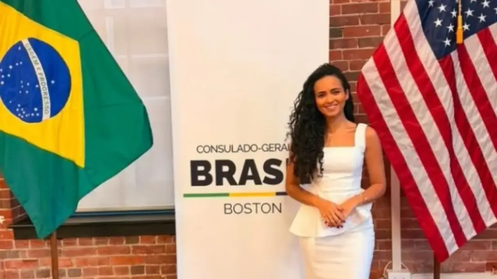 Médica mineira de 25 anos saiu de Congonhas, construiu currículo entre pesquisa, extensão e estágios em Harvard e Stanford, conquistou bolsas em 4 universidades dos Estados Unidos e escolheu Harvard para desenvolver tecnologias capazes de tornar centros cirúrgicos mais seguros, eficientes e preparados para fortalecer a saúde brasileira no futuro Médica mineira de 25 anos saiu de Congonhas, construiu currículo entre pesquisa, extensão e estágios em Harvard e Stanford, conquistou bolsas em 4 universidades dos Estados Unidos e escolheu Harvard para desenvolver tecnologias capazes de tornar centros cirúrgicos mais seguros, eficientes e preparados para fortalecer a saúde brasileira no futuro