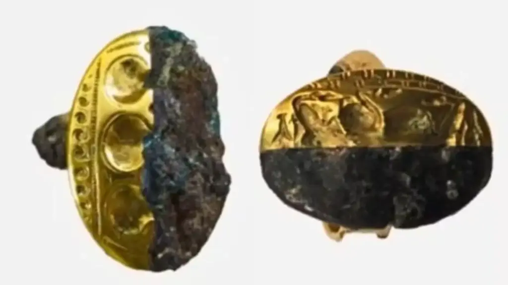 Anel de elite de 3 mil anos foi forjado com metal vindo do espaço e revela como meteoritos viraram símbolo de poder na Grécia Antiga Anel de elite de 3 mil anos foi forjado com metal vindo do espaço e revela como meteoritos viraram símbolo de poder na Grécia Antiga