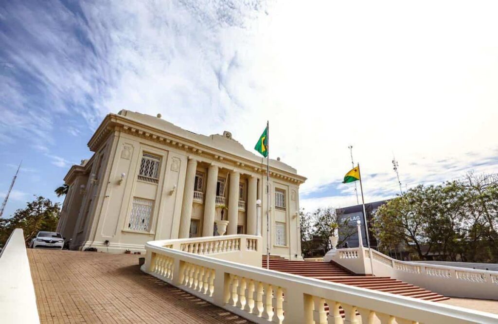 Diário Oficial traz anulação de 14 decretos assinados em julho no Acre