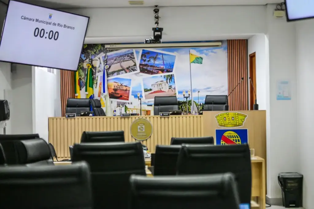 Câmara de Rio Branco retoma trabalhos nesta terça com expectativa de votação da LOA Câmara de Rio Branco retoma trabalhos nesta terça com expectativa de votação da LOA