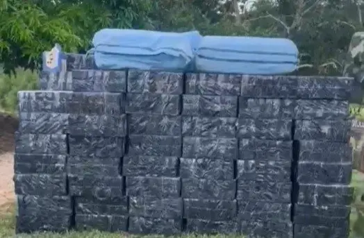 Carga Clandestina: Operação na divisa do Acre apreende 48 Mil desodorantes vindos da Bolívia Carga Clandestina: Operação na divisa do Acre apreende 48 Mil desodorantes vindos da Bolívia