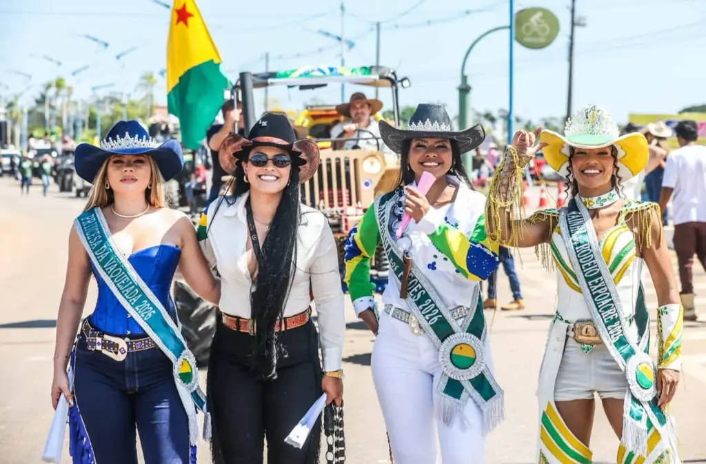 Em Imagens: Veja os Melhores Momentos da “Cavalgada Betão” na Abertura da Expoacre 2026 Em Imagens: Veja os Melhores Momentos da “Cavalgada Betão” na Abertura da Expoacre 2026