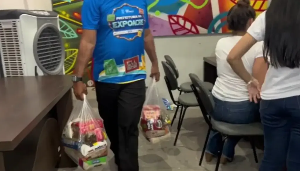 Prefeitura inicia entrega de cestas básicas para famílias em vulnerabilidade