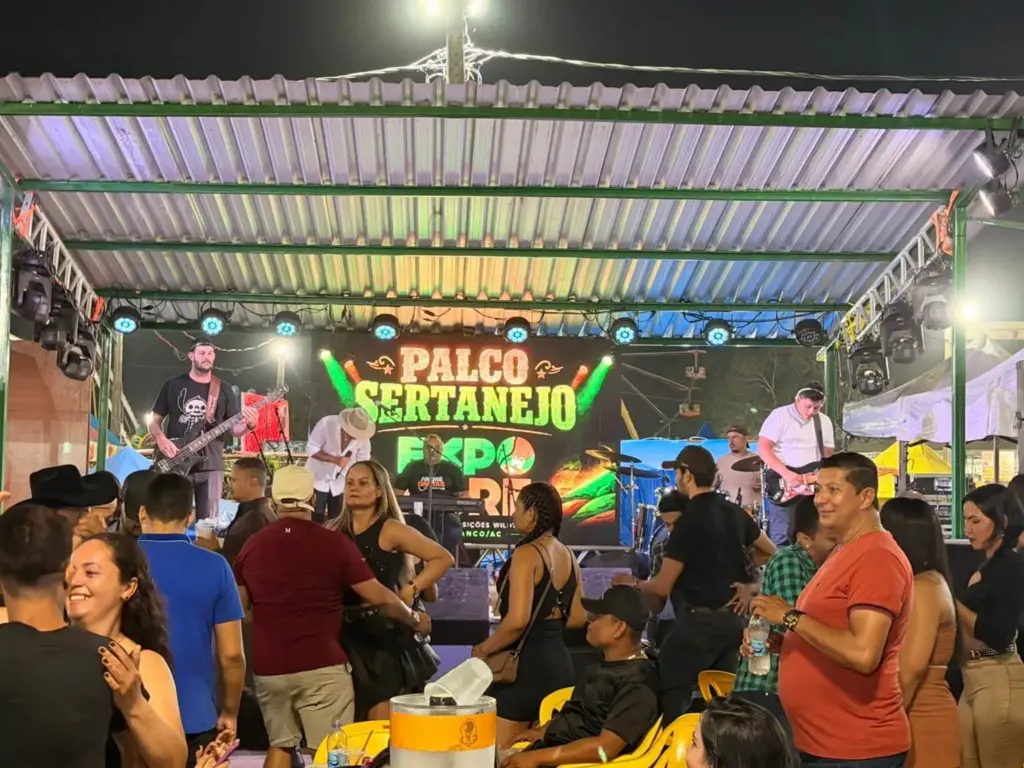 Palco Sertanejo da Expoacre valoriza artistas acreanos e garante noites de música para todos os públicos