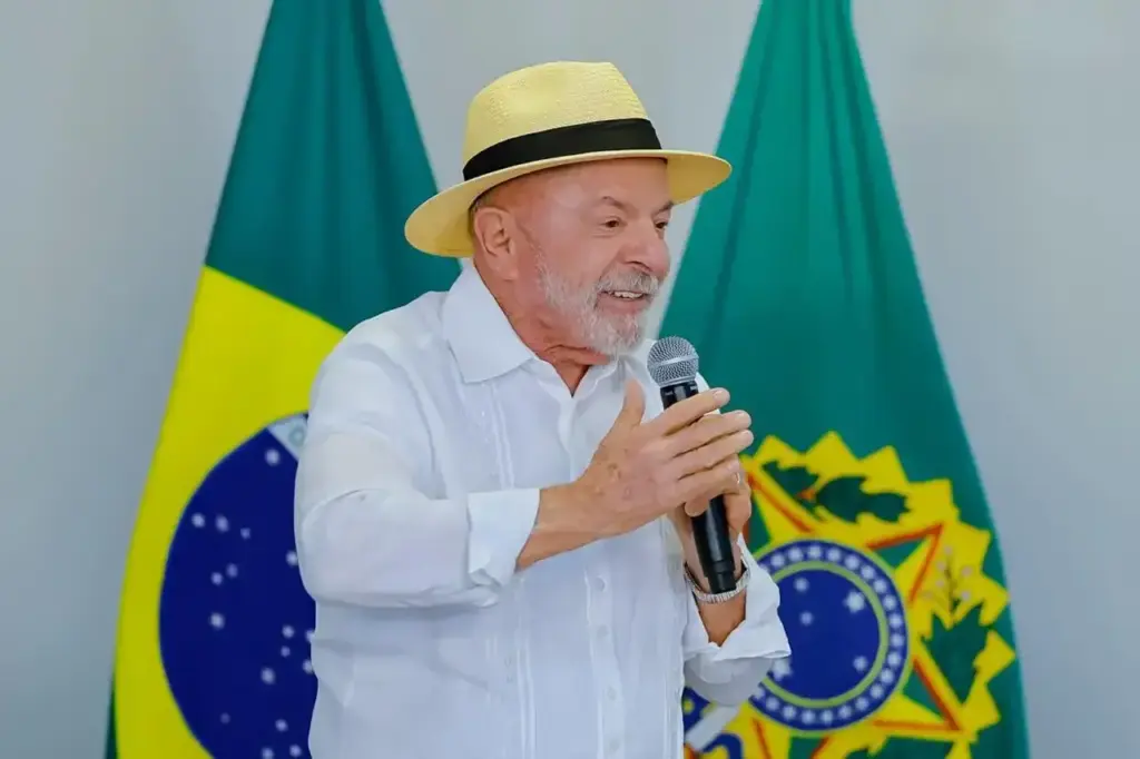 Lula diz que Lulinha será punido se for culpado: ‘Só ele sabe a verdade, eu não sei’