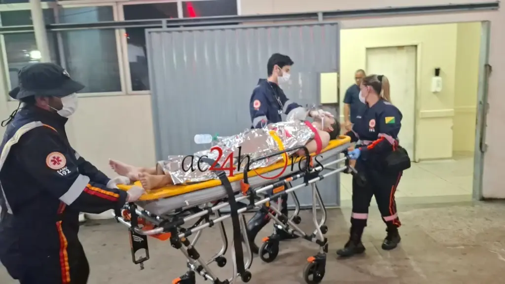 Adolescente é retirado de piscina em parada cardiorrespiratória após afogamento em Rio Branco