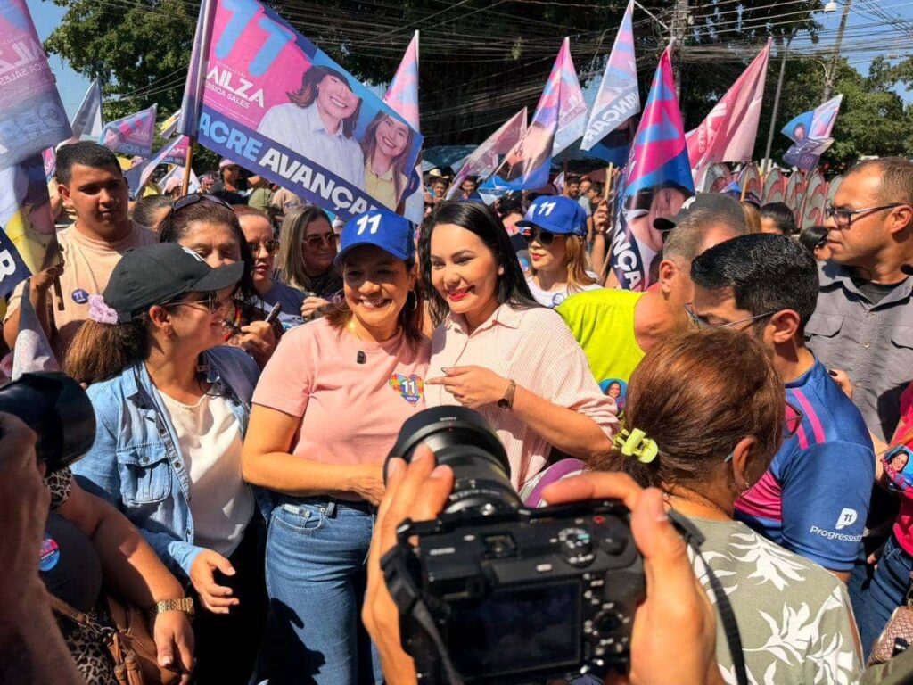 Mailza percorre comércios de Rio Branco e promete reduzir burocracias no setor Mailza percorre comércios de Rio Branco e promete reduzir burocracias no setor