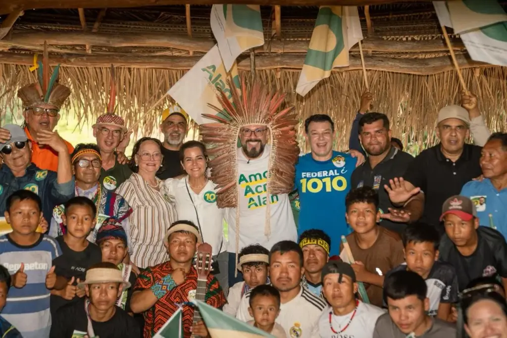 Alan Rick inaugura duas Casas 10 em Santa Rosa do Purus