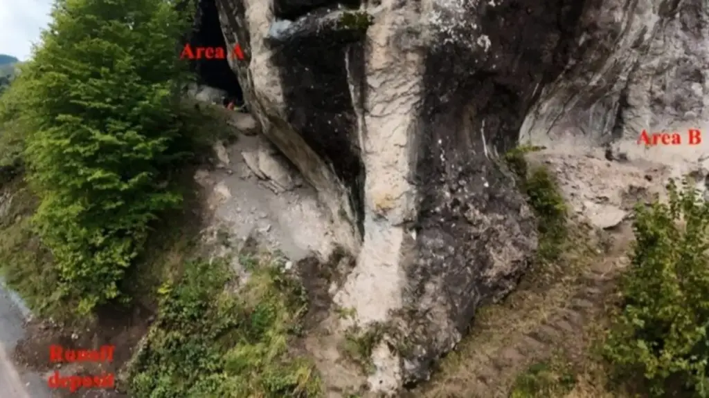 Arqueólogos encontram vestígios inéditos de ocupação humana com cerca de 12 mil anos em caverna na Turquia