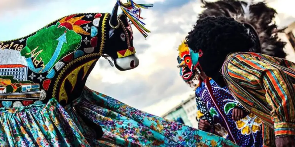 Mestres e mestras da cultura popular se reúnem em Brasília Mestres e mestras da cultura popular se reúnem em Brasília