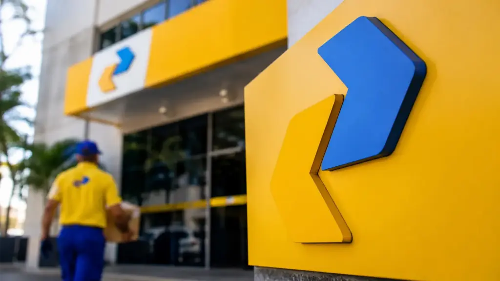 Correios perdem R$ 5,55 bilhões em apenas seis meses — e a conta que vem pela frente pode fazer 2026 entrar para a história