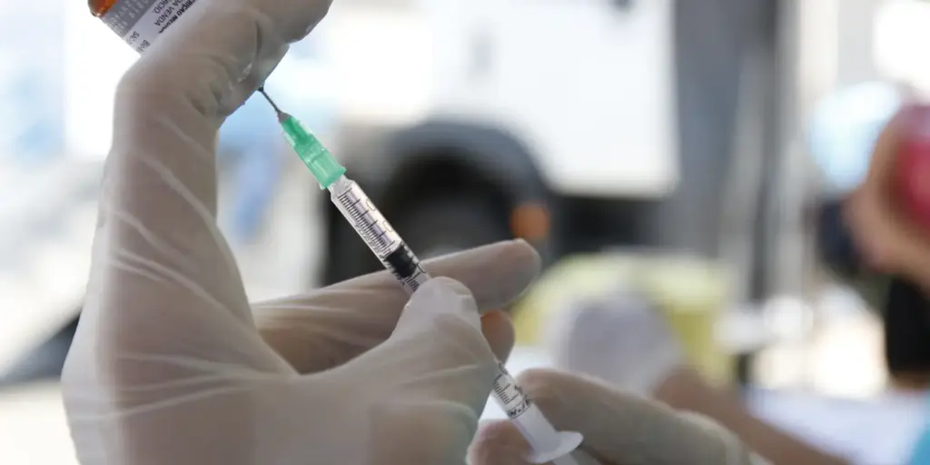 Campanha contra sarampo vacinou 280 mil pessoas em SP em uma semana Campanha contra sarampo vacinou 280 mil pessoas em SP em uma semana