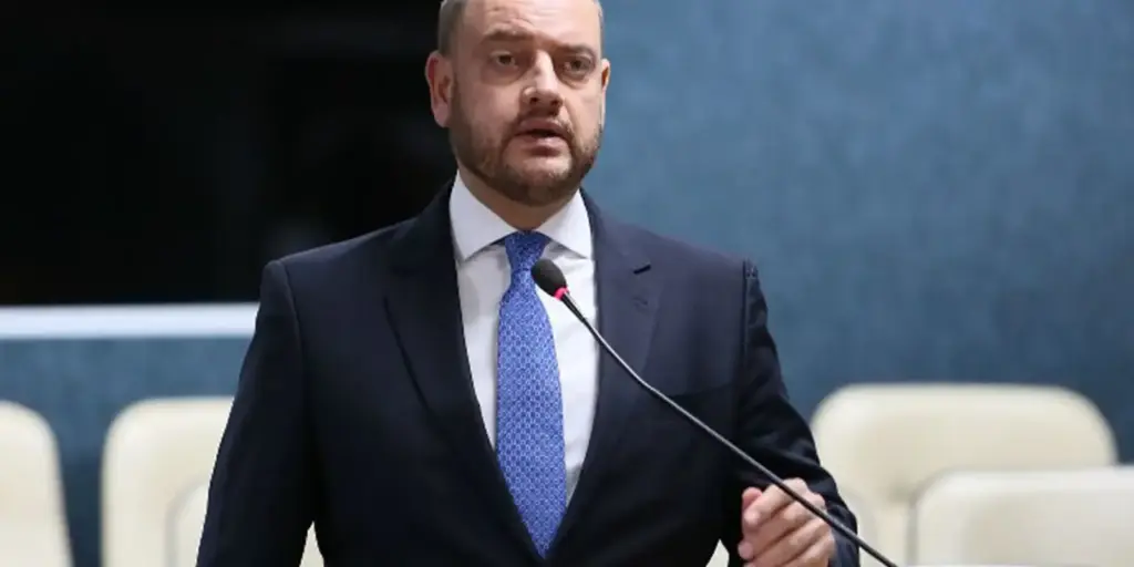 Dívida bancária do Rio chega a R$ 26 bilhões, diz governador Dívida bancária do Rio chega a R$ 26 bilhões, diz governador