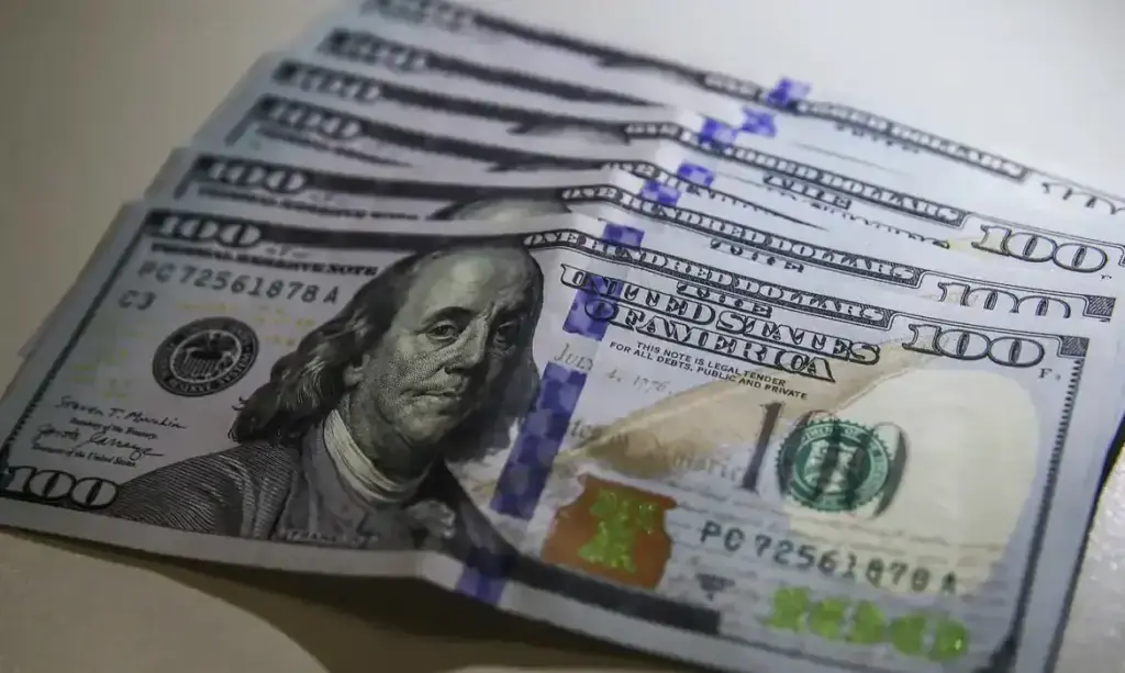 Dólar hoje sobe 1% e vai a R$ 5,16 após IPCA acima do esperado e pesquisa eleitoral