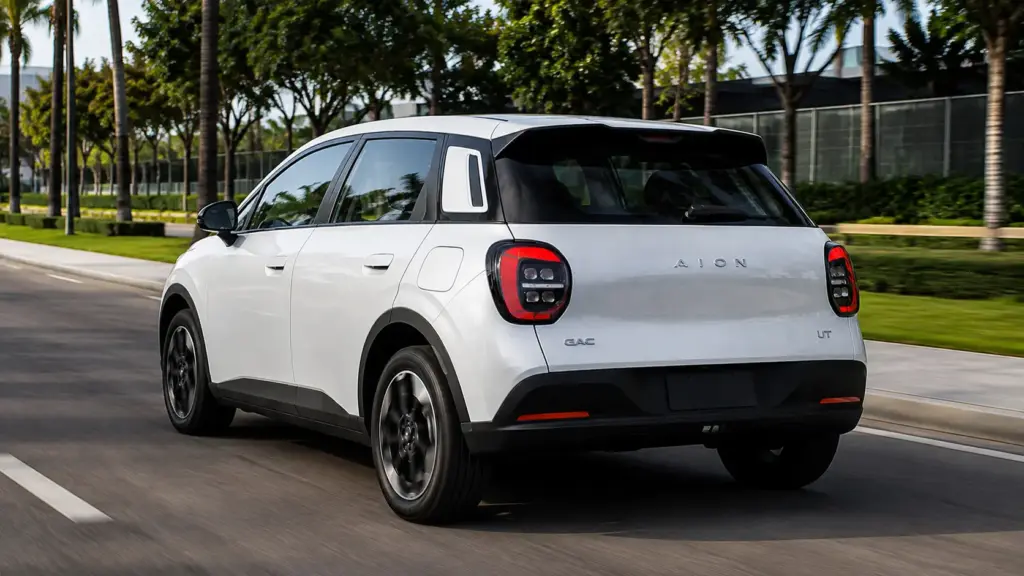 Após pouco mais de um ano no Brasil, GAC acelera as vendas, cresce 30,67% em julho de 2026, coloca o Aion UT entre os elétricos mais vendidos e conquista a 3ª posição no ranking nacional de carros elétricos Após pouco mais de um ano no Brasil, GAC acelera as vendas, cresce 30,67% em julho de 2026, coloca o Aion UT entre os elétricos mais vendidos e conquista a 3ª posição no ranking nacional de carros elétricos