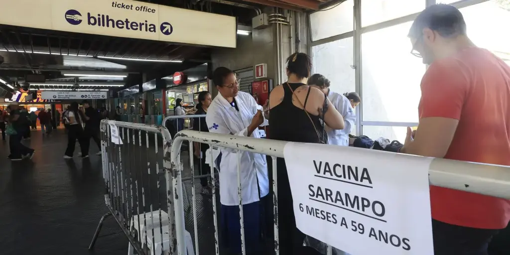 Ministério da Saúde reforça chamamento para vacina contra o sarampo Ministério da Saúde reforça chamamento para vacina contra o sarampo