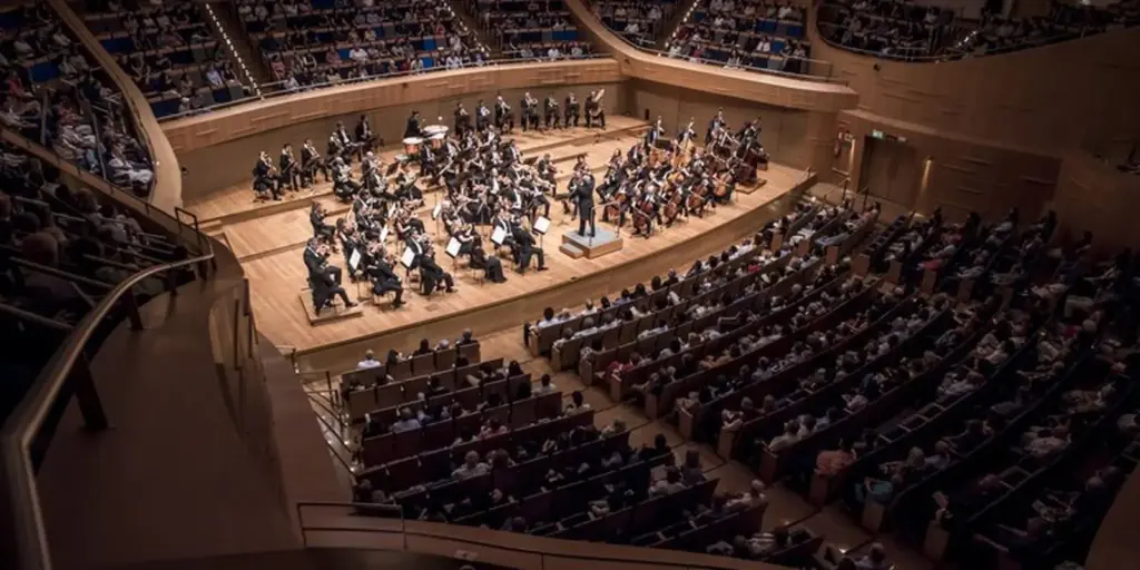 Rádio MEC transmite concerto da Filarmônica de MG em homenagem a Verdi Rádio MEC transmite concerto da Filarmônica de MG em homenagem a Verdi