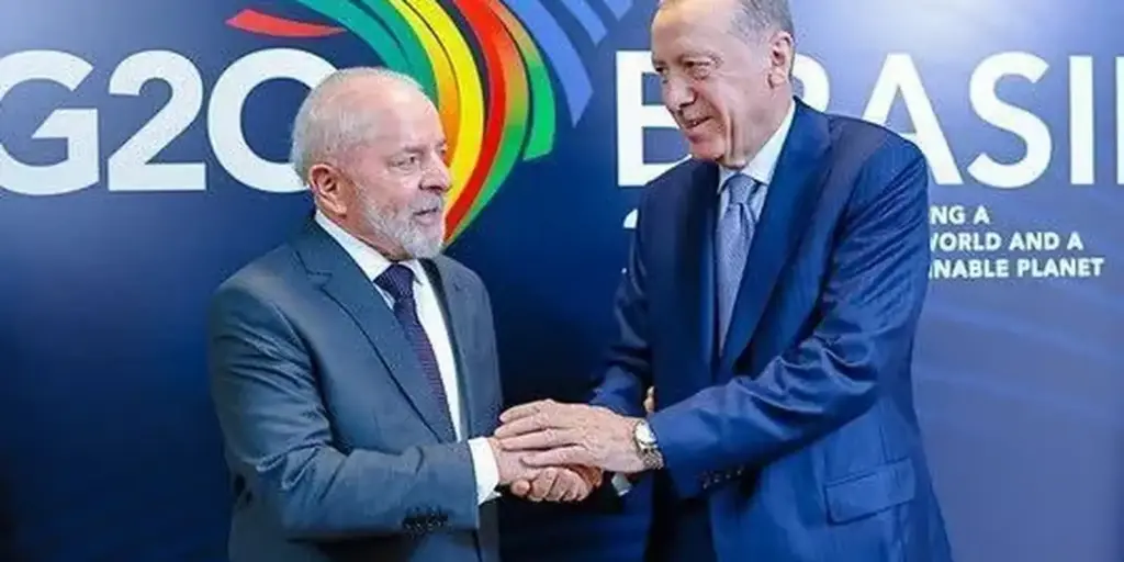 Lula e Edorgan combinam criação de conselho entre Brasil e Turquia Lula e Edorgan combinam criação de conselho entre Brasil e Turquia