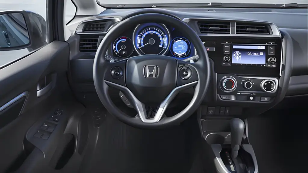 Custando menos que Kwid e Polo 0 km: com câmbio automático CVT, motor 1.5 i-VTEC FlexOne de até 116 cv, porta-malas de 363 litros, bancos modulares com sistema ULT e consumo de até 14,1 km/l, o Honda Fit EX 2018 surpreende pelo espaço, economia, confiabilidade mecânica e custa R$ 77.575 na FIPE