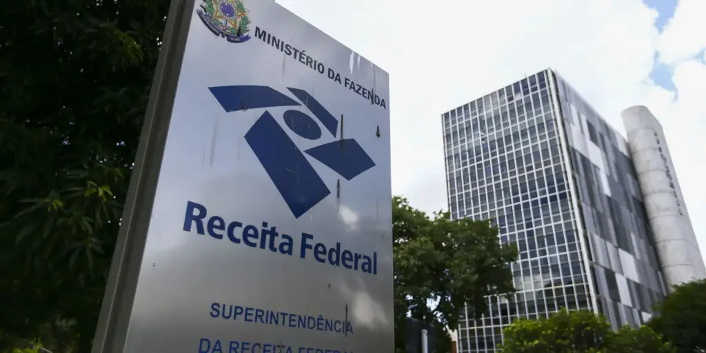Receita arrecada R$ 3,1 bilhões com IR sobre dividendos Receita arrecada R$ 3,1 bilhões com IR sobre dividendos