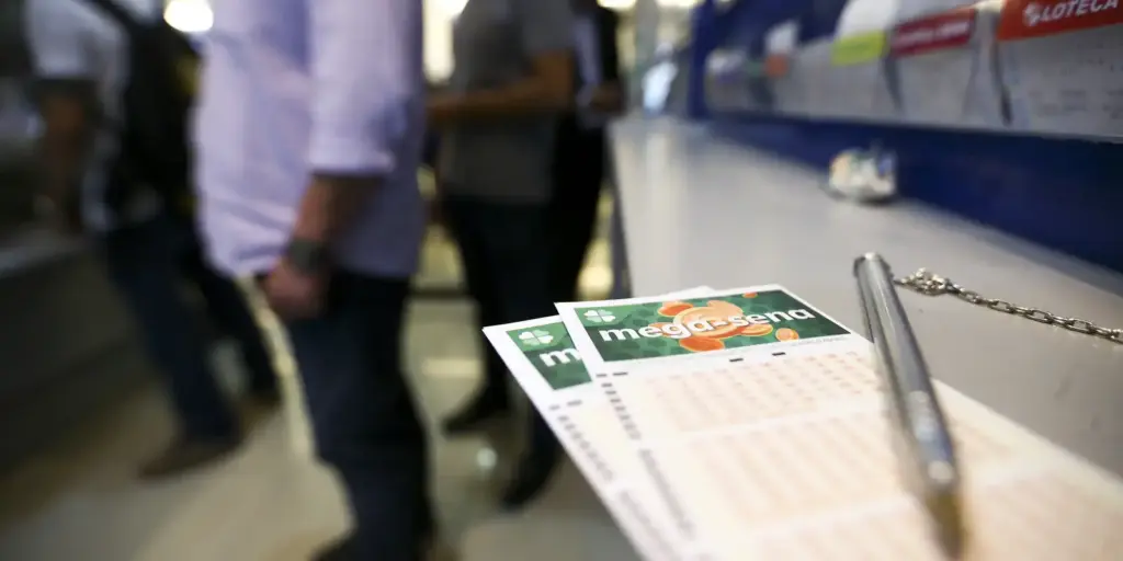 Mega-Sena acumula para R$ 50 milhões; confira os números sorteados
