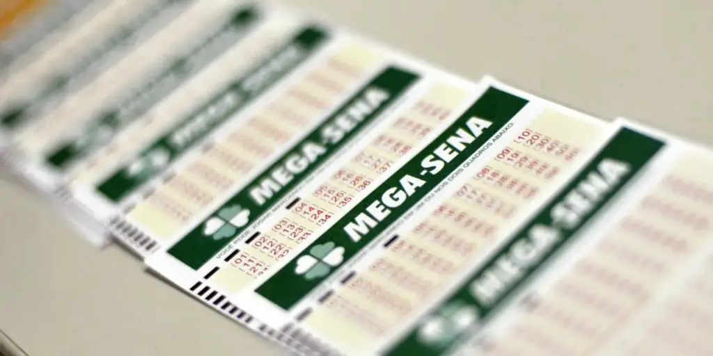 Mega Sena acumula e pode pagar R$ 100 milhões neste domingo Mega Sena acumula e pode pagar R$ 100 milhões neste domingo