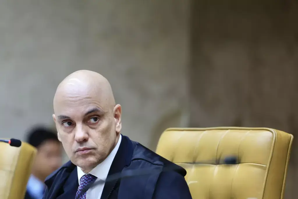 Relatório da PF diz não ver indício de crime em jornalista alvo de Moraes
