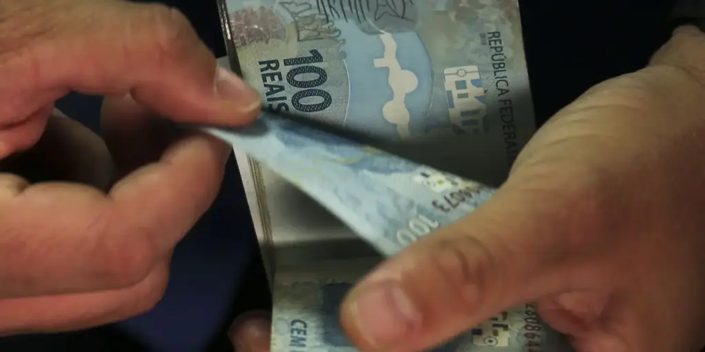 Desenrola Adimplentes começa a operar nesta segunda-feira Desenrola Adimplentes começa a operar nesta segunda-feira