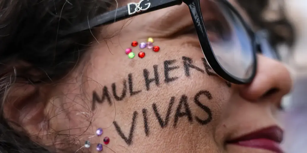 Rio: delegacias terão sala especial para mulheres vítimas de violência Rio: delegacias terão sala especial para mulheres vítimas de violência