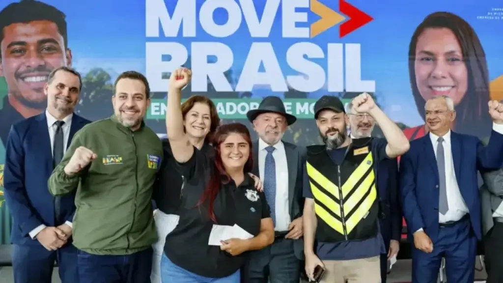 Governo lança programa de financiamento de motos com juros reduzidos e sem entrada para entregadores de aplicativo e mototaxistas Governo lança programa de financiamento de motos com juros reduzidos e sem entrada para entregadores de aplicativo e mototaxistas
