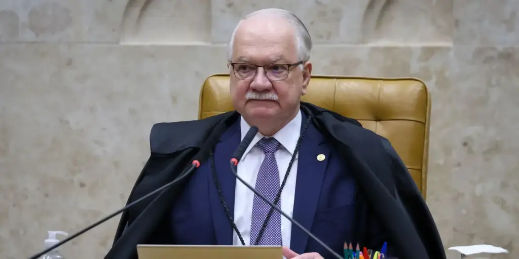 Fachin suspende decisões de Mendonça e Dino sobre diretor da PF Fachin suspende decisões de Mendonça e Dino sobre diretor da PF